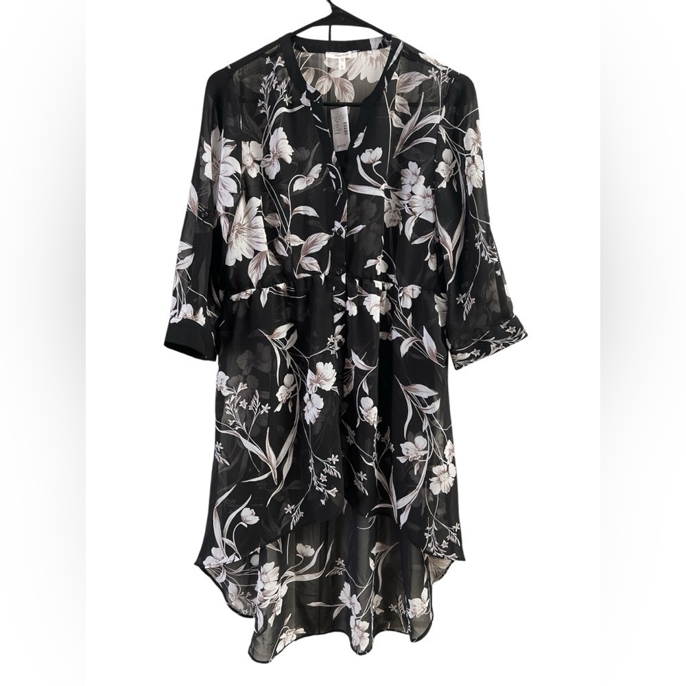 Maurice’s black floral button down high low tunic blouse - Picture 2 of 6